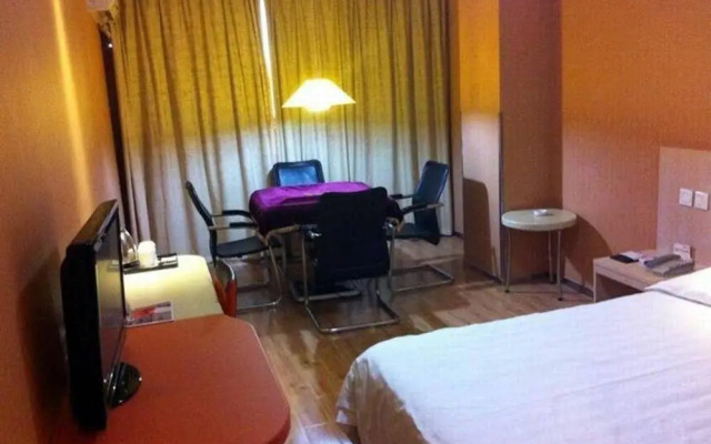 Motel 168 Huainan Railway Station Branch