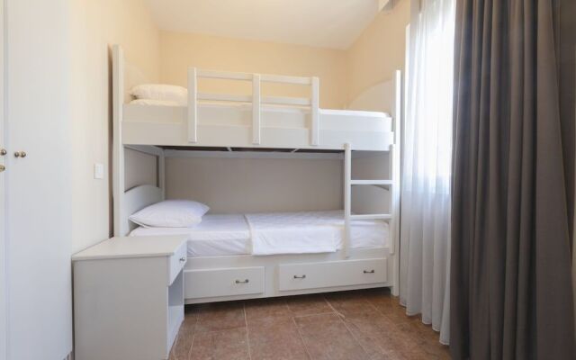 Farrys Boutique Hotel & Beach Club