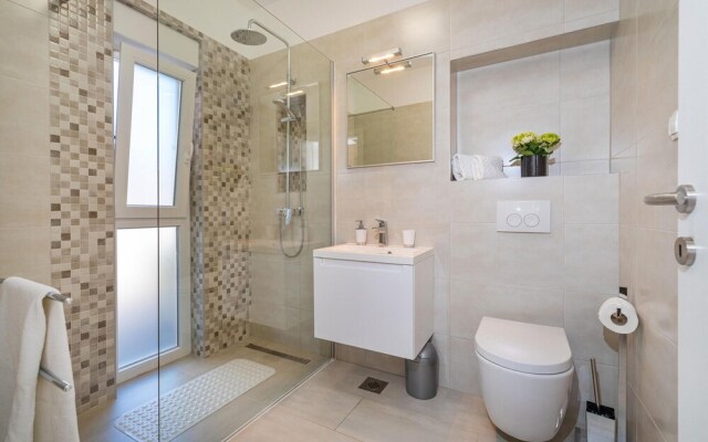 Stunning Home in Posedarje With 4 Bedrooms, Wifi and Outdoor Swimming Pool