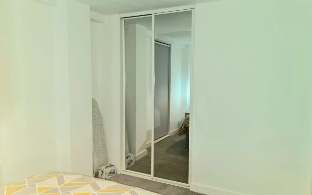 Exquisite, Cosy 2-bed Apartment in Salford