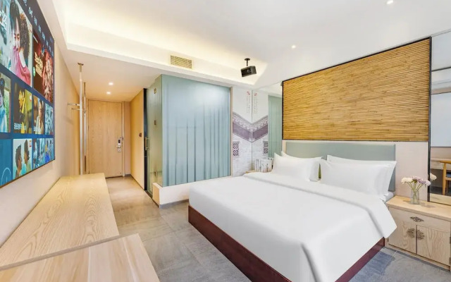 Lemon Breeze Hotel
