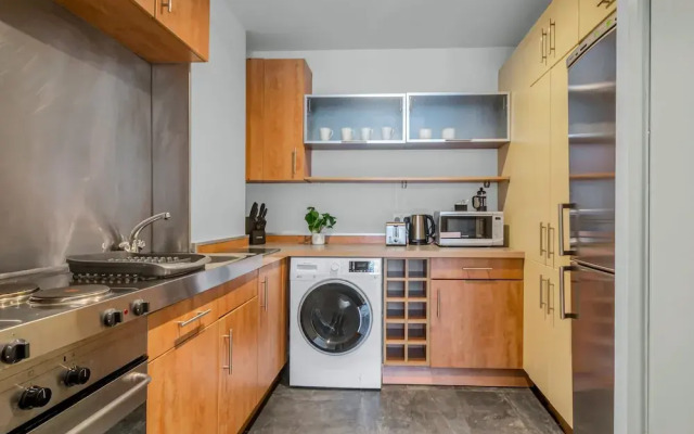 One bedroom apartment City Road