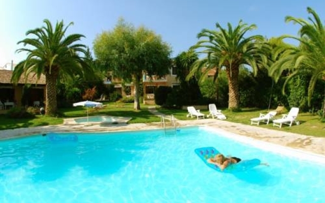 Folies Corfu Town Hotel Apartments