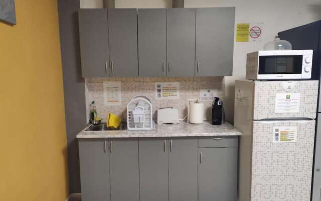 Albergue Arraigos - Hostel
