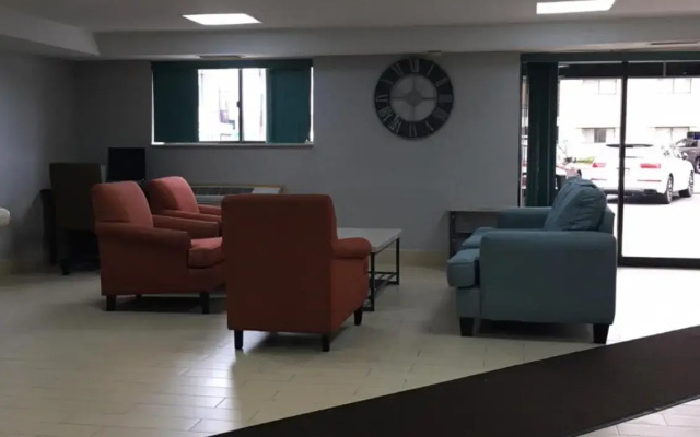 The Floral Park Motor Lodge
