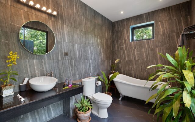 3-Bedroom Villa Baan Kluay Mai with Private Pool