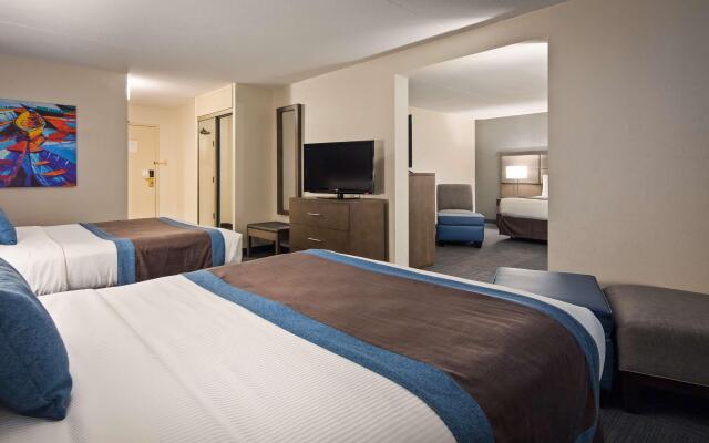 Best Western Plus Toronto Airport Hotel