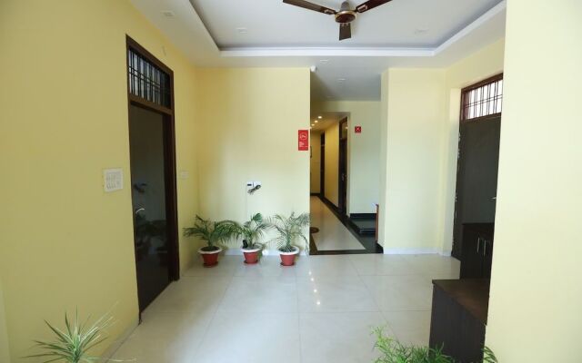Hotel Madhuri Palace