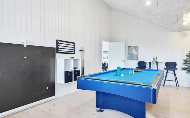 14 Person Holiday Home in Vaeggerlose