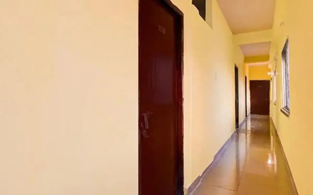 Fabhotel The Infinity