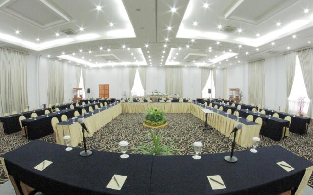Hotel Puri Mega