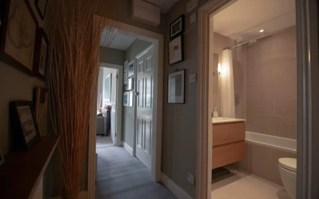 Wonderful 2 Bedroom in Quiet Area near Camden Square