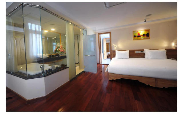 Romance Hotel
