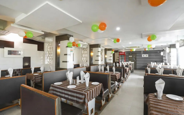 Capital O 48764 Apple Residency