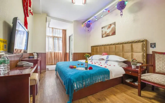 Donghao Hotel (Xichang tourism distribution center store)