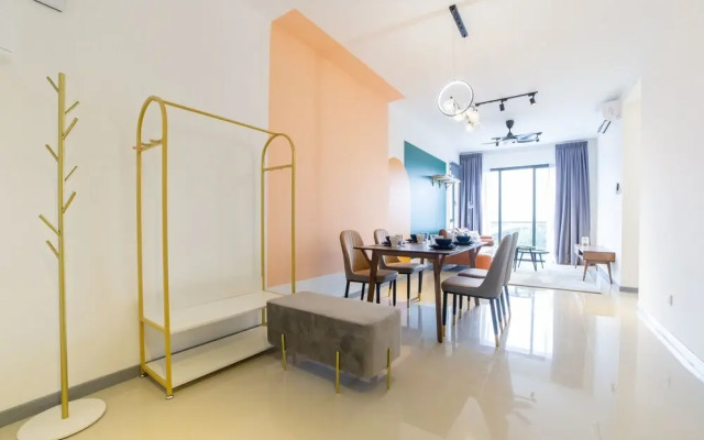 United Point Residence by Sleepy Bear