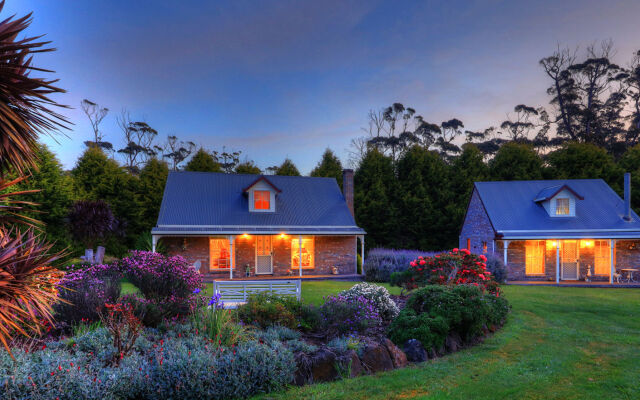 Rosebank Cottage Collection