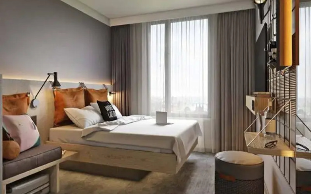 Moxy Bordeaux