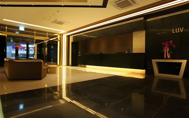 Business Design Hotel LUV