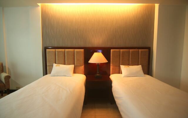 KC Hillcrest Hotel and Golf Club