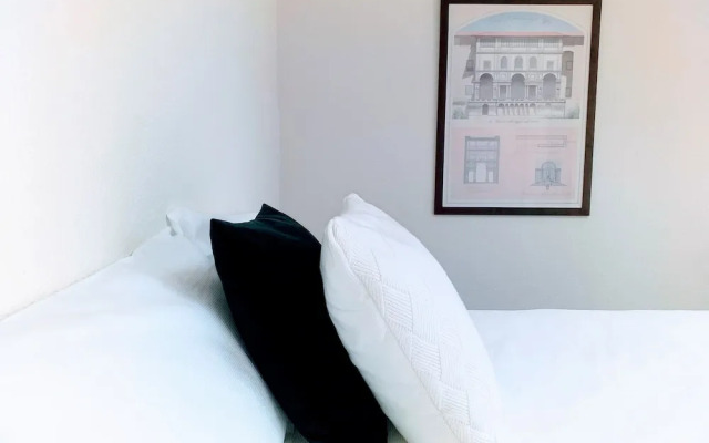 LARGE Apartment with large and sunny Terrace - Garden & Outdoor Gym, ALICANTE CENTER
