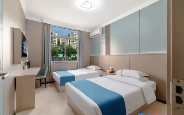 Romantic city chain hotel ( Xiamen Zhongshan Road) — 2-star hotel in Xiamen