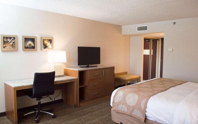 Radisson Hotel Detroit-Farmington Hills