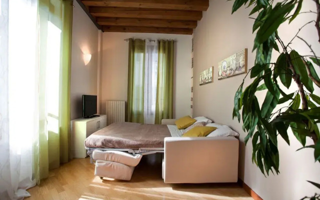Verona For Rent Topazio