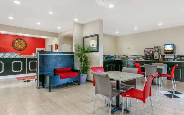 Econo Lodge Northport - Tuscaloosa