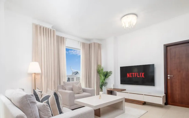 LUX The Burj Khalifa Fountain View Suite 3