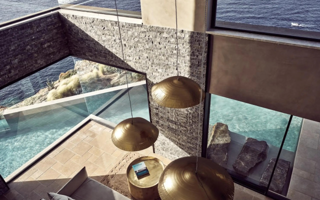 Acro Wellness Suites - Adults Only