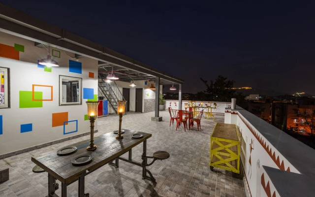 House of Backpackers