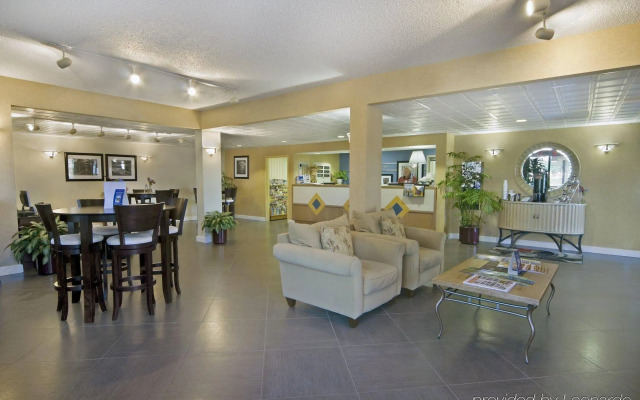 SureStay Hotel by Best Western St. Pete Clearwater Airport