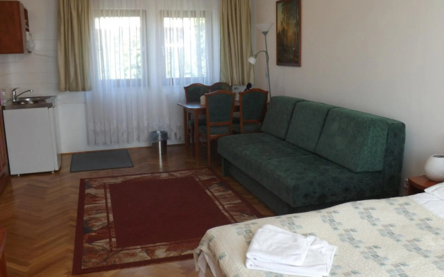 Helios Hotel Pension