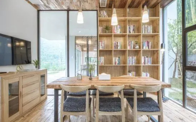 Shallow Realm: Forest Dwelling and Valley Retreat