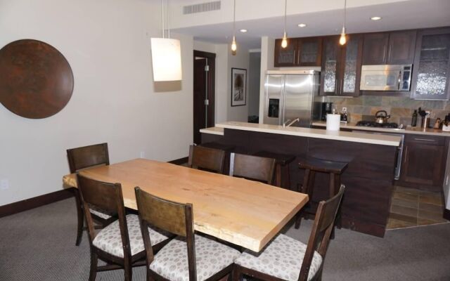 120 Carriage Way 2205