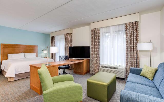 Hampton Inn & Suites Manchester