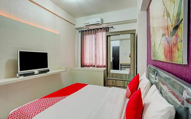 OYO Flagship 90087 Apartment Menara Rungkut 2