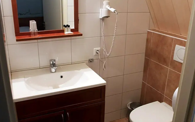 Hotel,cafe,biljart POT