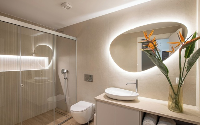 Arvacay Luxury home