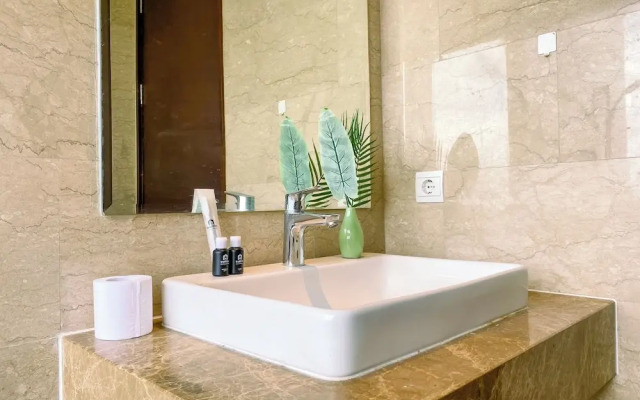 Spacious 3Br With Private Lift At Menteng Park Apartment