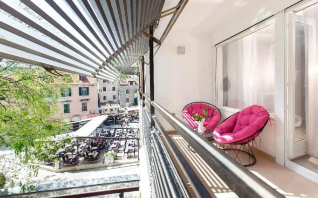 Prior Suites Split