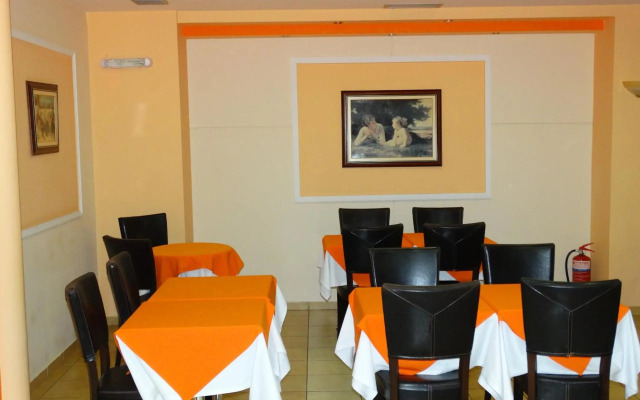 Faros 2 Hotel