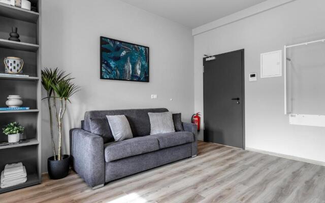 B18 Apartments
