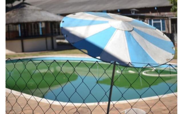 Orange Grove Motel