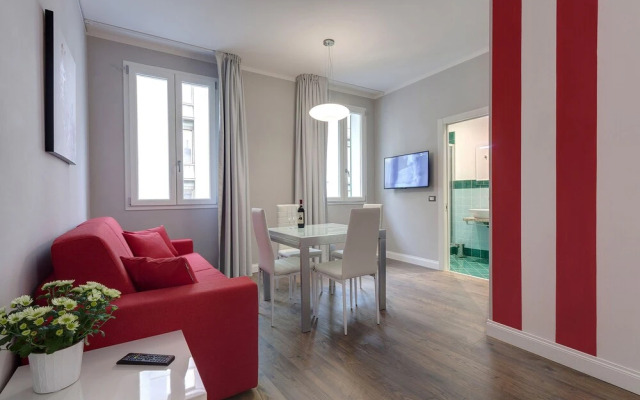 Elegant Suite located near Central Station of Florence