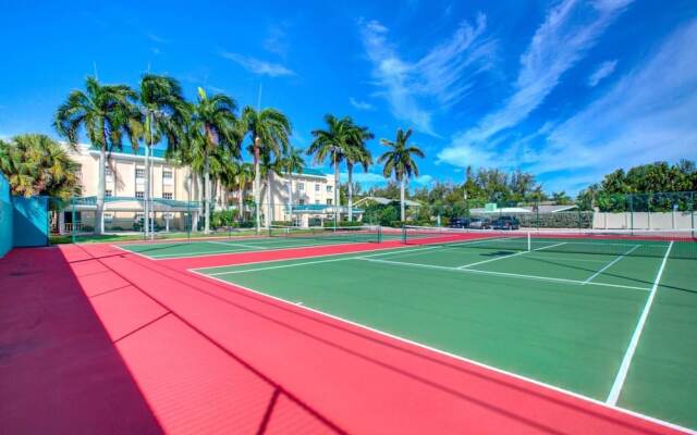 Palm Bay Club - Bayside