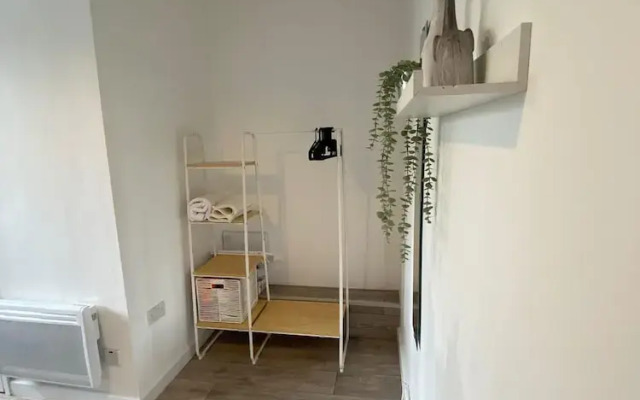 Host Stay Waterfront