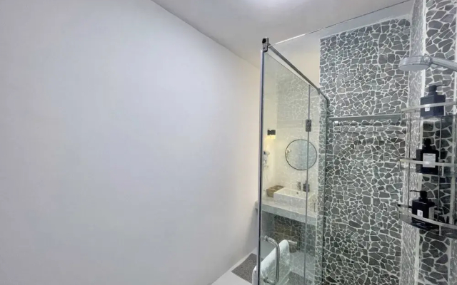 Xuru Stays I Charming & Beautifully Styled 3bdr @ Swan Lake Gouna