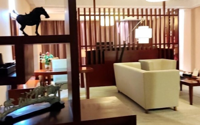 Royal Plaza Hotel – Hotel Rooms – Quzhou